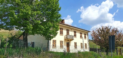 Foto Rustico in via Provinciale 70, Vigliano d'Asti di 258 m² con 10 locali