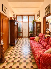 Foto Casa indipendente a Pistoia Le Piastre di 340 m² con 14 locali