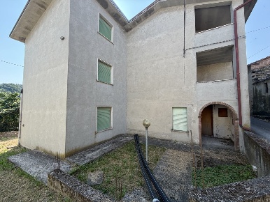 Foto Villa singola in mocomero 11, Lugagnano Val d'Arda di 250 m²