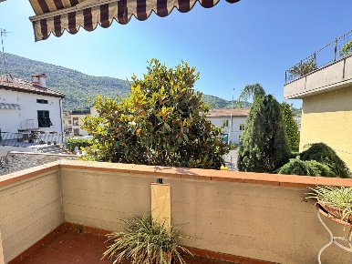 Foto Appartamento in Via Bologna, Prato Santa Lucia di 145 m² con 5 locali