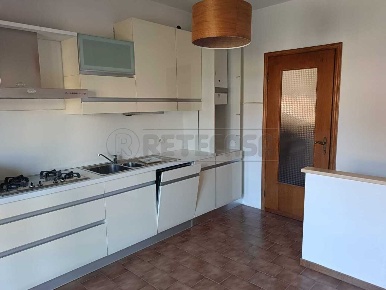 Foto Appartamento in Via Toffetti, Crema di 90 m² con 3 locali in affitto