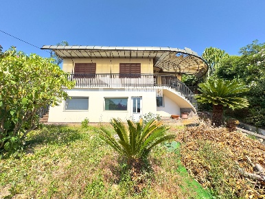 Foto Villa singola in Via Gabriele D'Annunzio snc, Sanremo San Bartolomeo