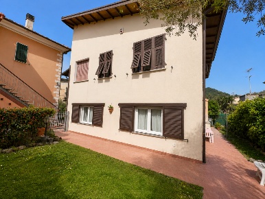 Foto Villa bifamiliare in Via Gaggiola 34B, Arcola Romito Magra di 140 m²