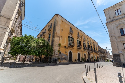Foto Appartamento in Via Crociferi 60, Catania Centro Storico con 3 locali