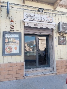 Foto Bar in via orti, Trapani Centro di 45 m² con 2 locali in affitto