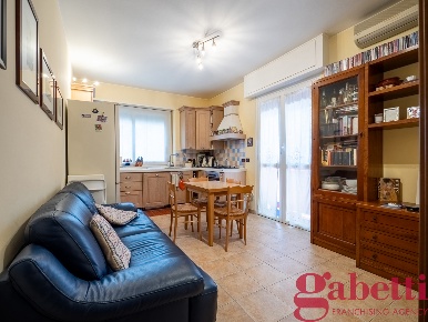 Foto Appartamento in Via Cambiasi 14/4, Milano Casoretto di 70 m²