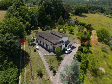 Foto Casa indipendente in Via COLLE FRATTUCCIO 67, Ceprano di 290 m²