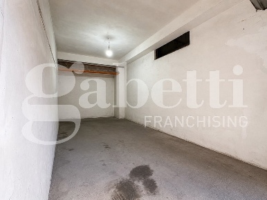 Foto Box in Via Padereterno 16, Marano di Napoli Centro di 21 m² in vendita