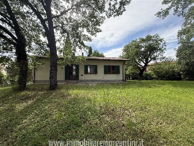Foto Villa a schiera a Sarteano di 170 m² con 7 locali in vendita