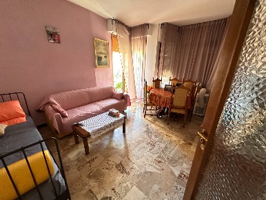 Foto Appartamento in Via Fratelli Betti 14, Rapallo di 71 m² con 4 locali