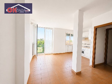 Foto Appartamento in Via Centro, Verona Borgo Roma di 80 m² con 2 locali
