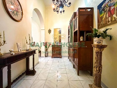 Foto Appartamento in ZONA VIA SAN GIOVANNI, Capua Centro di 95 m²