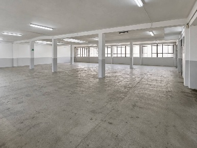 Foto Magazzino in via Scrivia 21, Rivoli Fratelli Cervi - Repubblica