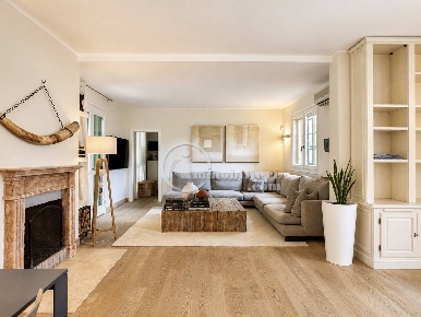 Foto Villa unifamiliare in Via Castello Visconteo 10, Rozzano di 200 m²