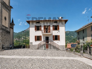 Foto Casa indipendente in Via Sebastiano Vanotti 5, Locatello Botta