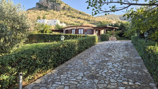 casa indipendente in affitto a Castellammare del Golfo in zona Balata di Baida