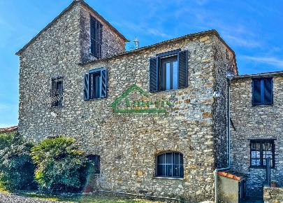 Foto Appartamento in Piani, Imperia Piani, Torrazza di 130 m² con 5 locali