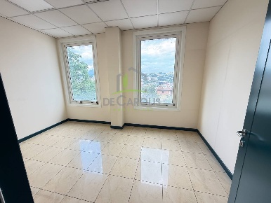 Foto Ufficio in Via Dell'Aspo, Ascoli Piceno di 80 m² con 3 locali