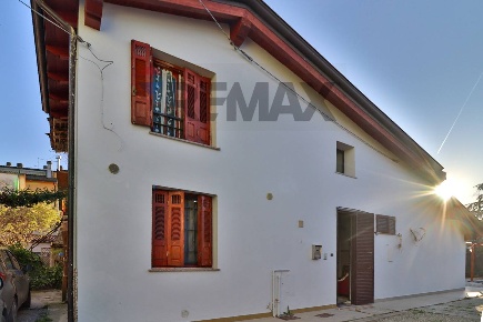 Foto Casa indipendente in Via Val D'Enza 180, Sant'Ilario d'Enza Centro