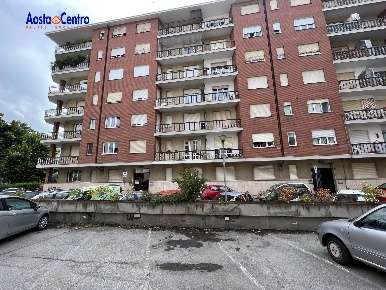 Foto Appartamento in via Federico Chabod 38, Aosta Centro di 47 m²