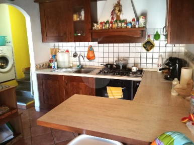 Foto Appartamento in VIA ROMA, Ronciglione di 89 m² con 5 locali in vendita