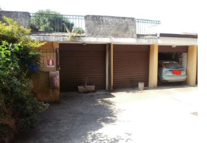 Foto Magazzino a Buscate di 128 m² con 4 locali in vendita