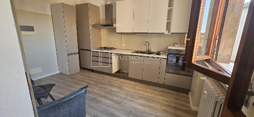 Foto Appartamento a Pisa San Francesco di 110 m² con 4 locali in affitto
