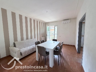 Foto Villa unifamiliare a Viareggio Torre del Lago di 81 m² con 6 locali