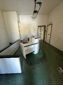 Foto Attività commerciale a Campiglia Marittima Venturina di 90 m²