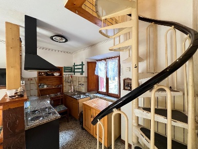 Foto Appartamento a Abetone Cutigliano di 75 m² con 5 locali in vendita