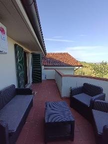 Foto Appartamento a Cerreto Guidi Bassa di 137 m² con 5 locali in vendita