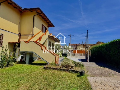 Foto Villa bifamiliare a Massa Bondano - Partaccia di 133 m² con 4 locali