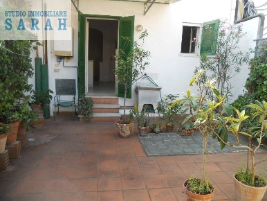 Foto Appartamento in Via Giuseppe Verdi, Viareggio di 90 m² con 4 locali