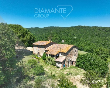 Foto Cessione attività a Acquapendente Centro di 652 m² con 5 locali