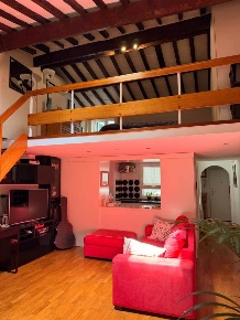 Foto Appartamento a Firenze Santa Maria Novella di 80 m² con 2 locali