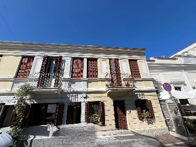 Foto Appartamento a Numana Numana Paese di 135 m² con 5 locali in vendita