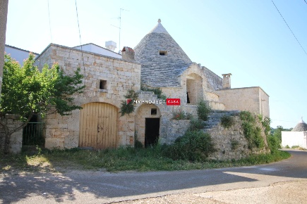 Foto Rustico in Strada Monaci, Martina Franca di 350 m² con 6 locali