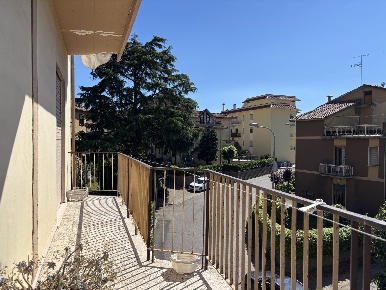 Foto Appartamento in via Contadini, Montefiascone Centro di 130 m²