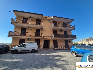 Foto Appartamento a Carini Centro di 108 m² con 4 locali in vendita