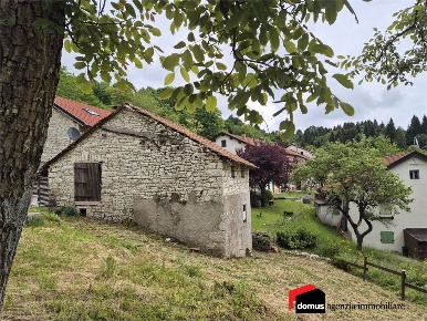Foto Rustico a Tonezza del Cimone di 80 m² con 2 locali in vendita