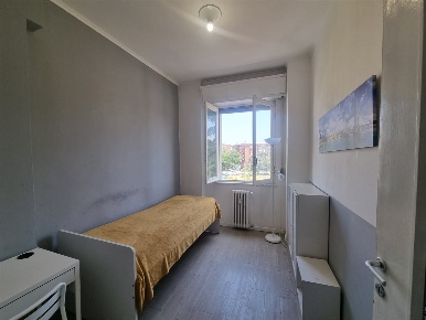 Foto Appartamento in Piazza Pietro Frattini, Milano Giambellino di 12 m²