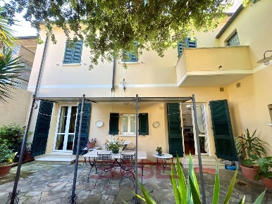 Foto Villa unifamiliare in Via del Lido 7, Cecina Marina di Cecina