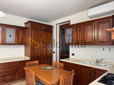 Foto Appartamento in Via Valerio Paitone 8, Nave Centro di 90 m² in affitto