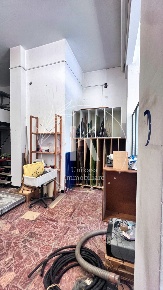 Foto Locale commerciale in Corso Tardy e Benech, Savona di 90 m² in vendita