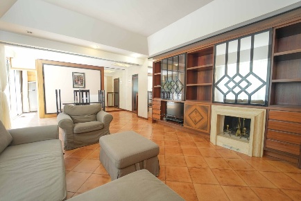 Foto Appartamento in Viale Dante 7, Riccione Centro di 138 m² con 7 locali