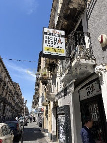 Foto Attività commerciale in Via Giuseppe Garibaldi 98, Catania di 50 m²
