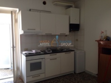Foto Appartamento in Via Olivo 1, Carrara Centro di 50 m² con 3 locali