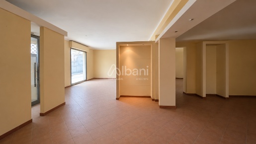 Foto Locale commerciale a Vezzano Ligure Stazione Fornola di 145 m²