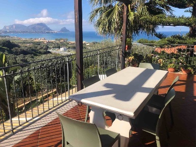 Foto Villa unifamiliare in Via Pio la Torre, Altavilla Milicia di 180 m²