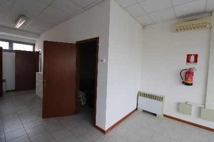 Foto Ufficio a Medicina Medicina Buda di 100 m² con 3 locali in vendita